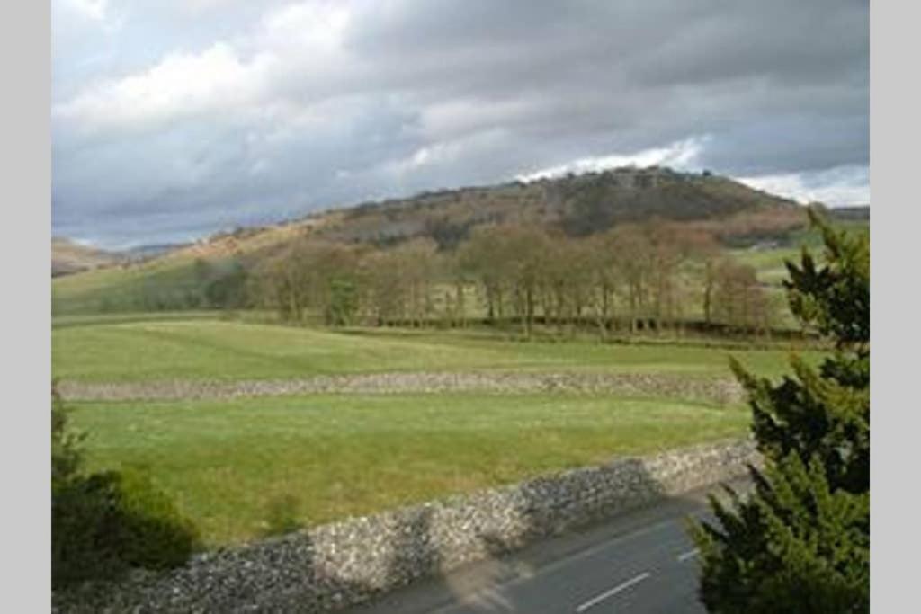 5 Star Cottage On The Green With Log Burner - Dog Friendly Austwick Extérieur photo