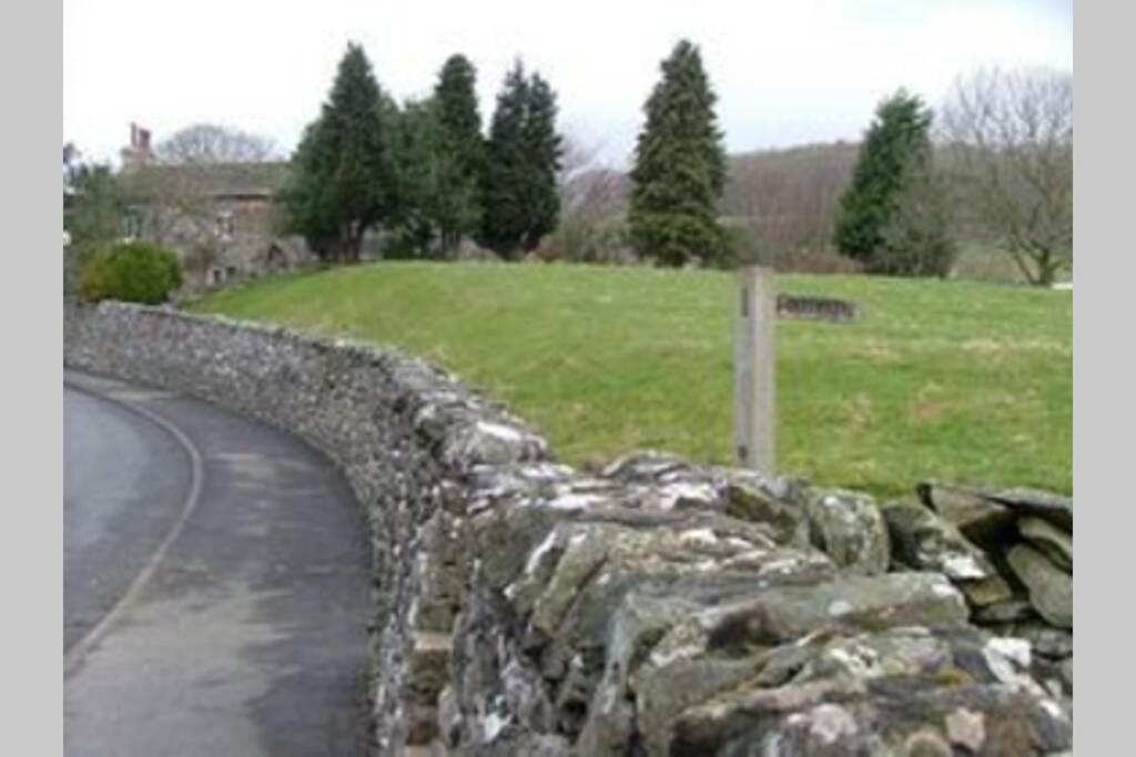 5 Star Cottage On The Green With Log Burner - Dog Friendly Austwick Extérieur photo