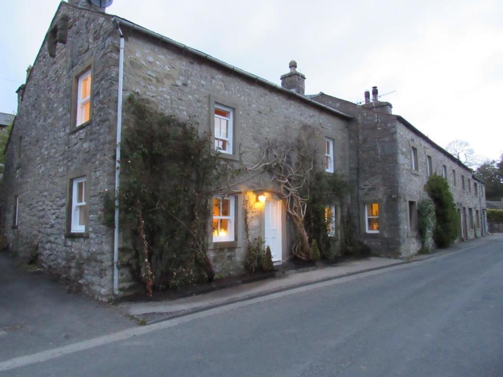 5 Star Cottage On The Green With Log Burner - Dog Friendly Austwick Extérieur photo
