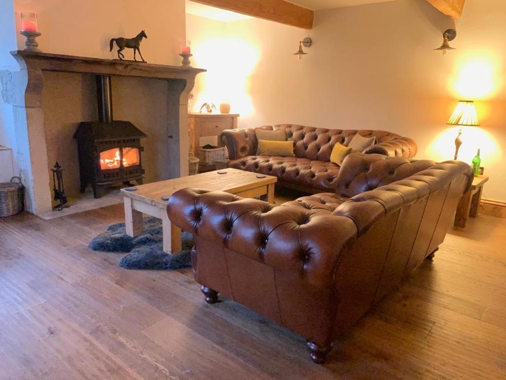 5 Star Cottage On The Green With Log Burner - Dog Friendly Austwick Extérieur photo